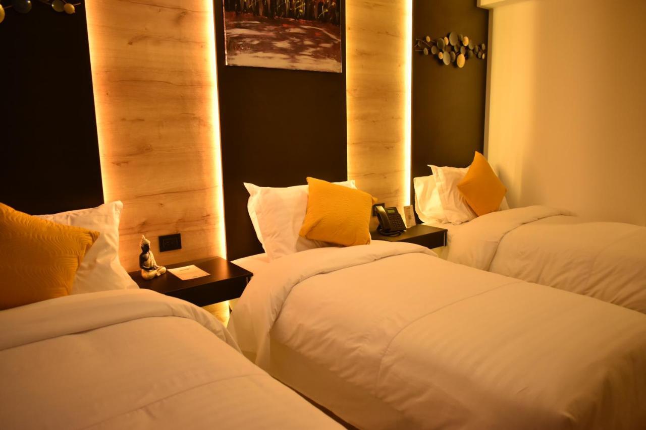 Hotel Vaway Cuenca Esterno foto